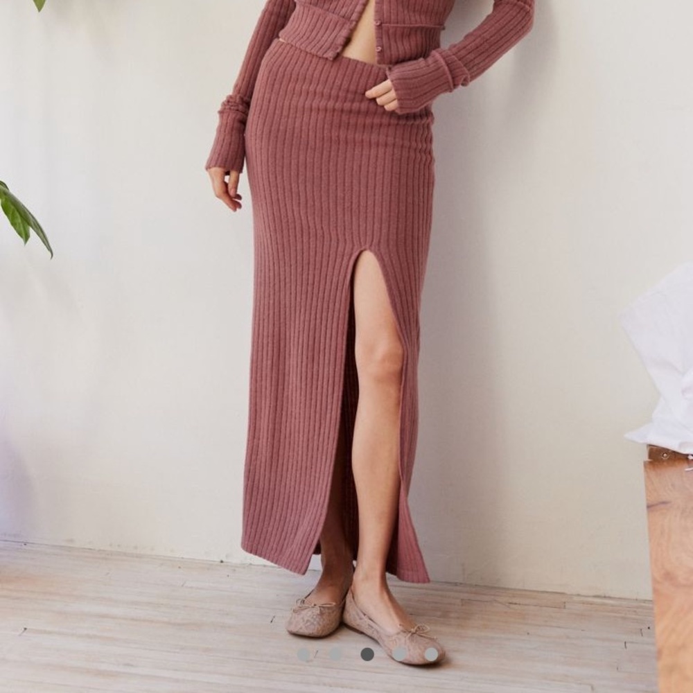 Urban Outfitters Out From Under BouncePlush Suki Ribbed Maxi Skirt